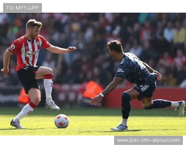 瓦科连过两人后禁区内推射远角得分